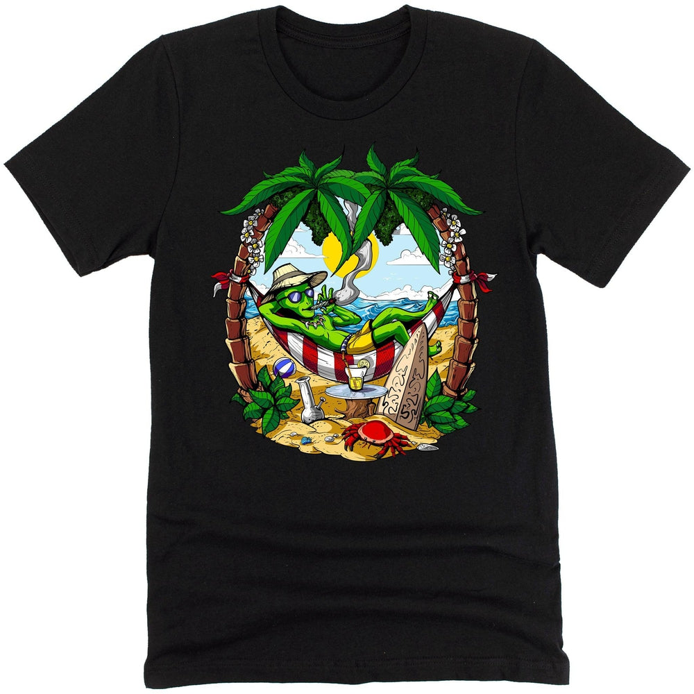 Alien Smoking Weed T-Shirt, Alien Hippie Stoner Shirt, Hippie Festival Clothing, Summer Vacation Tee, Alien On The Beach Shirt, Alien Smoking Cannabis Mens Shirt - Psychonautica Store